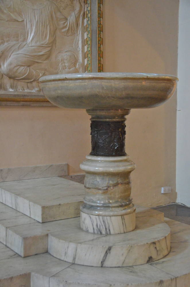 Altar, La iglesia de Santísima Trinidad