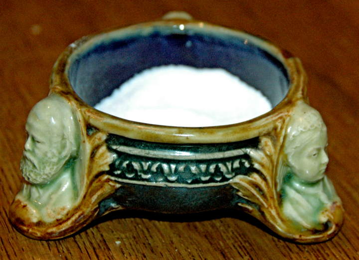 Salt Cellar with heads of Disraeli, Salisbury